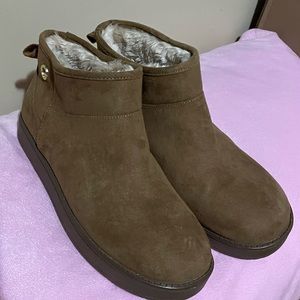 Guess suede brown ankle boots with Sherpa lining size 7.5 women’s